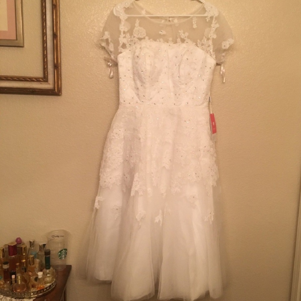 I Bought This Thinking It Was A True Size 12. - image 1